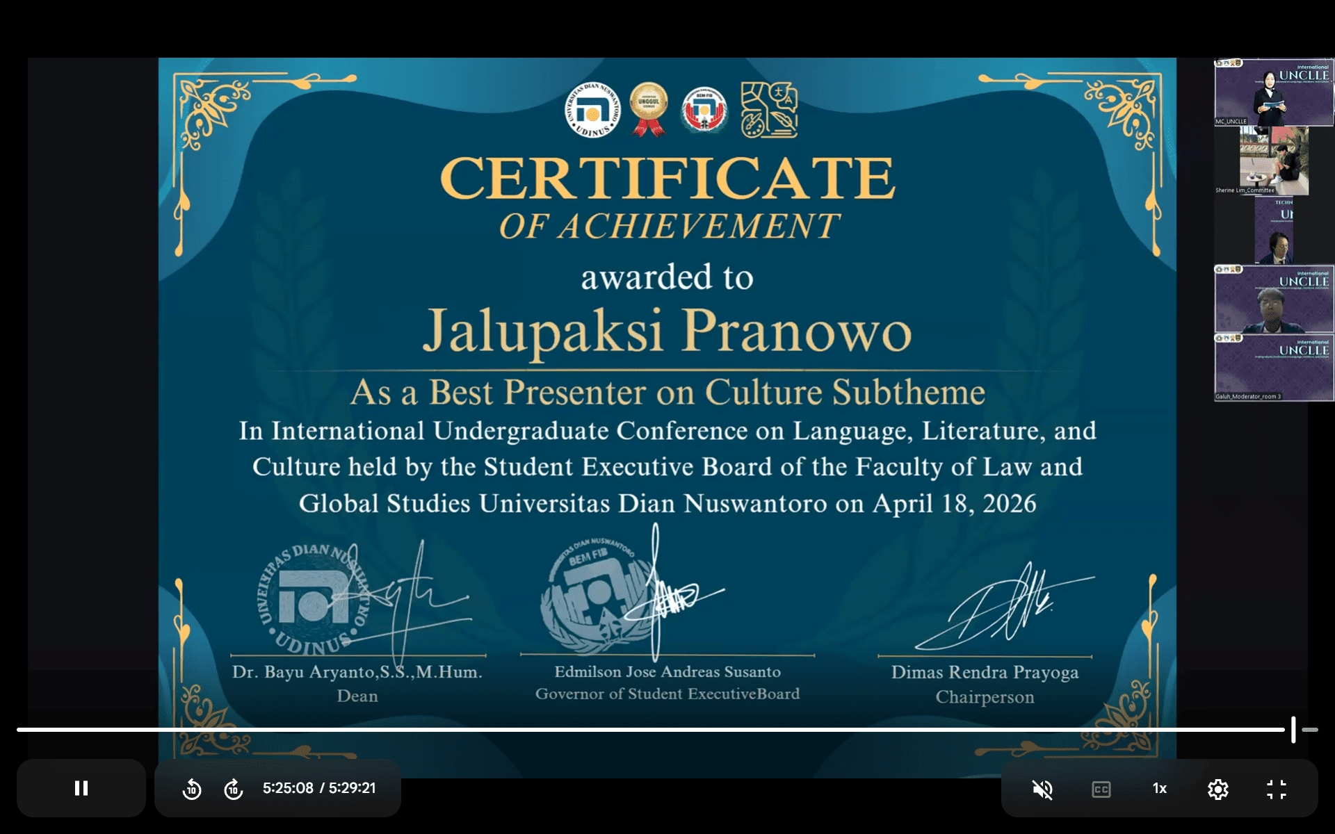 Penyerahan Sertifikat Pemenang Best Presenter 3